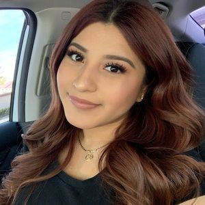 Meet your Posher, Xochitl